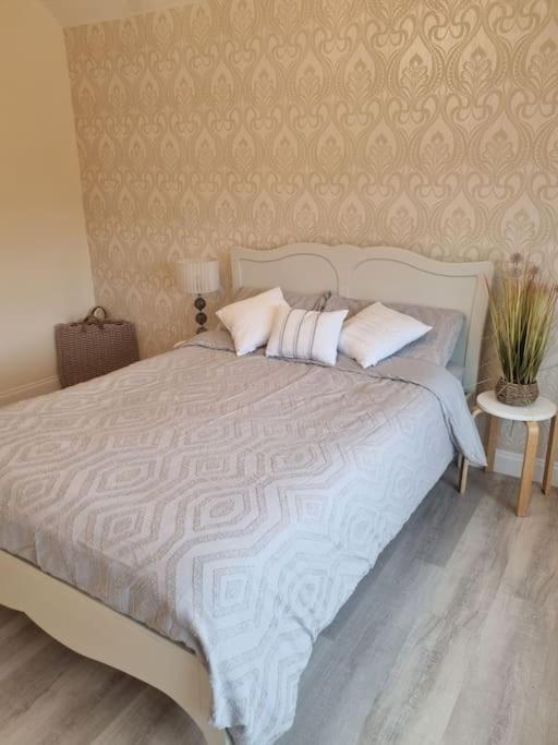 Somers * Leicester